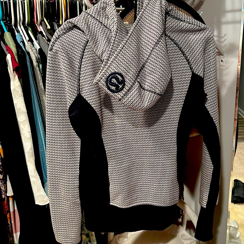 Lululemon zip up
